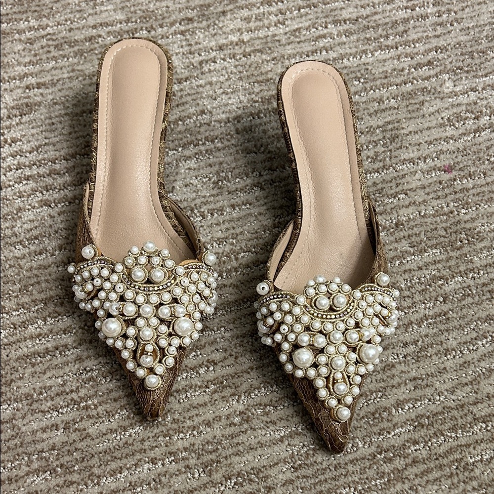Pearl Embellished Women's Mules in Brown